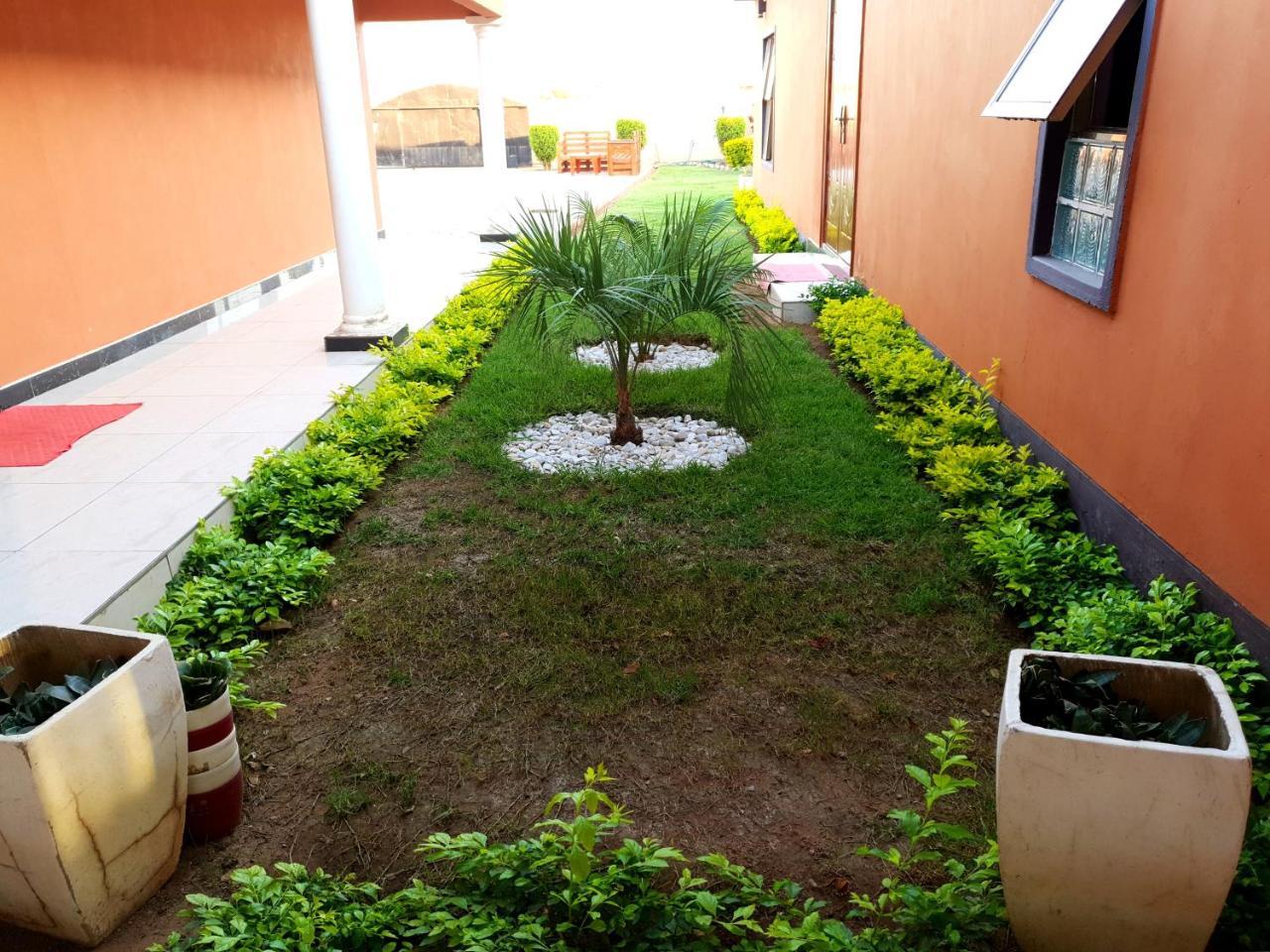 Mathlyn Guest House Francistown Zewnętrze zdjęcie